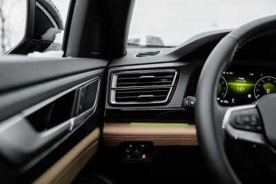 2026 Volkswagen Atlas Cross Sport 2.0T SEL 4MOTION