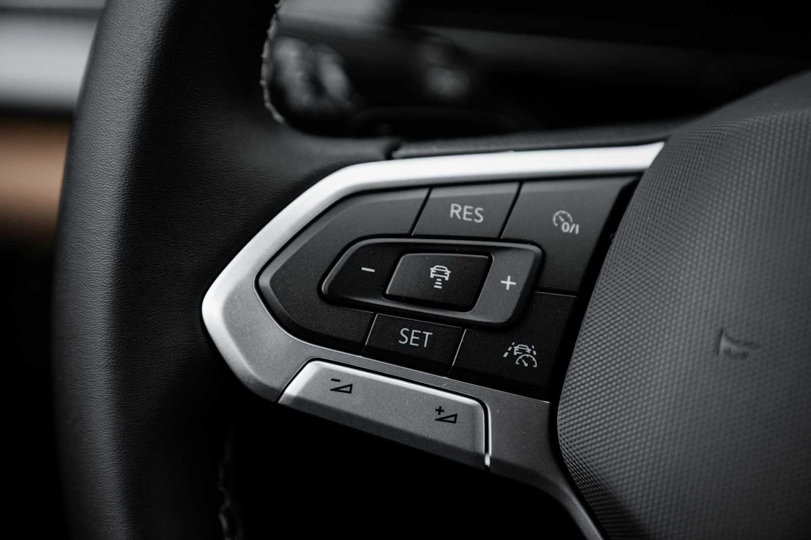 2026 Volkswagen Atlas Cross Sport 2.0T SEL 4MOTION