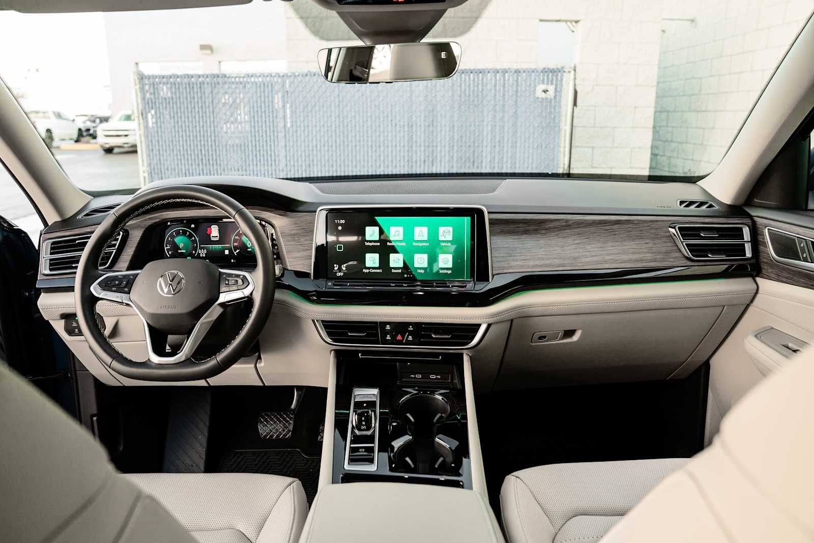 2026 Volkswagen Atlas 2.0T SEL