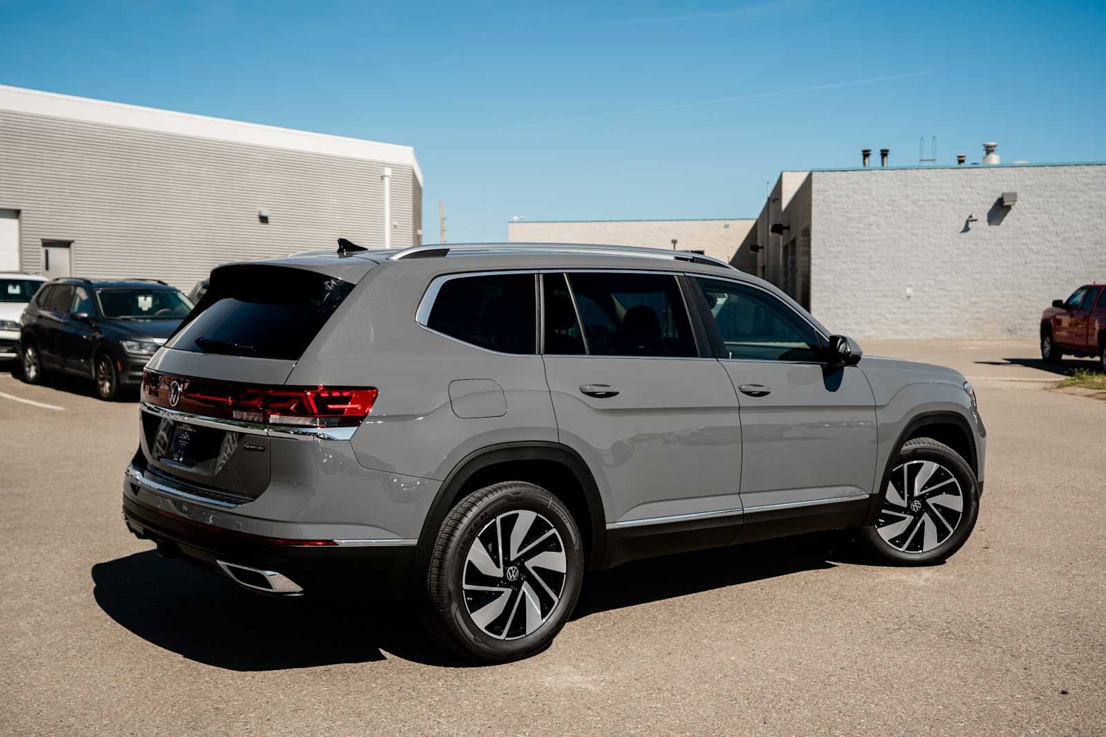 2026 Volkswagen Atlas 2.0T SEL