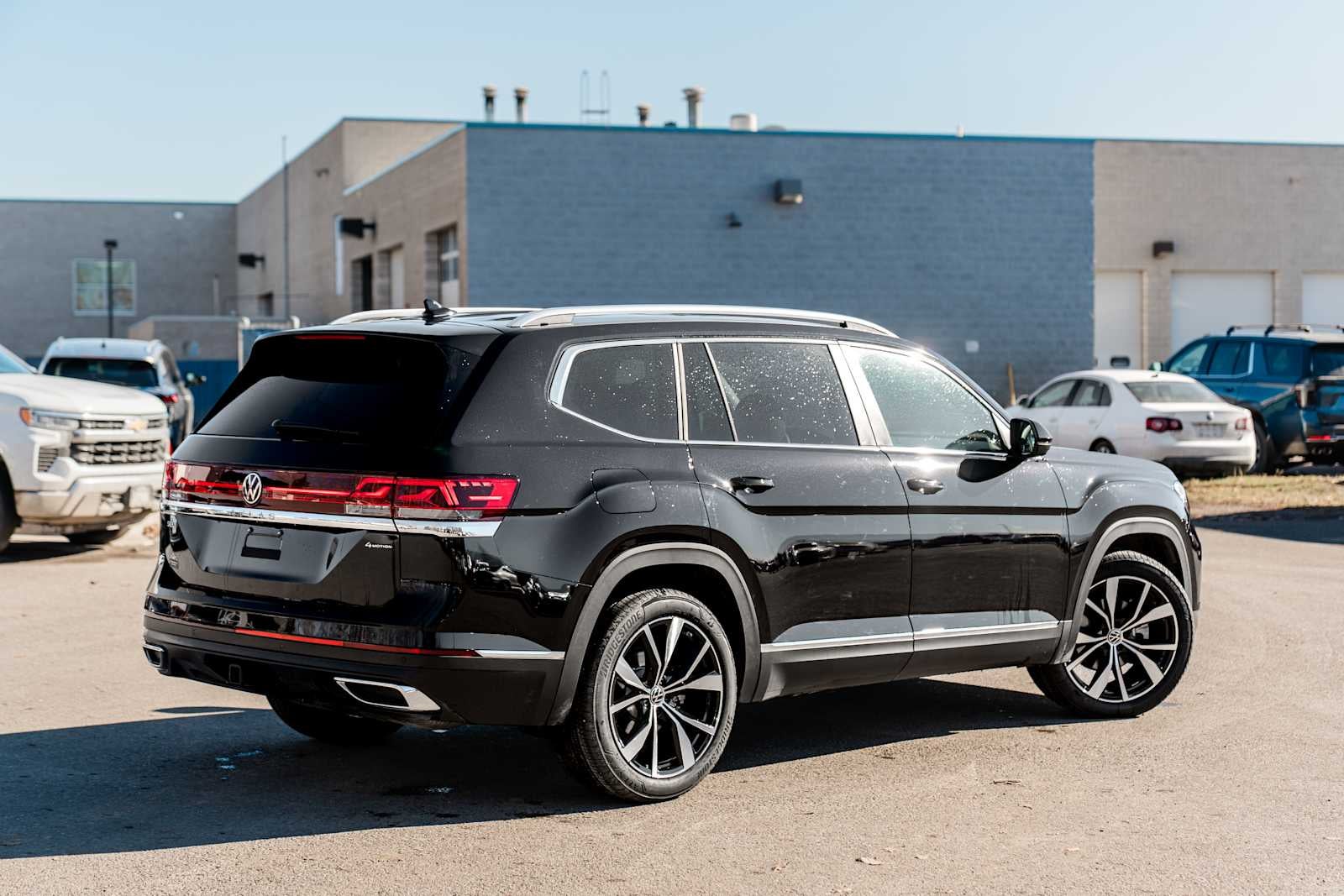 2025 Volkswagen Atlas 2.0T SEL