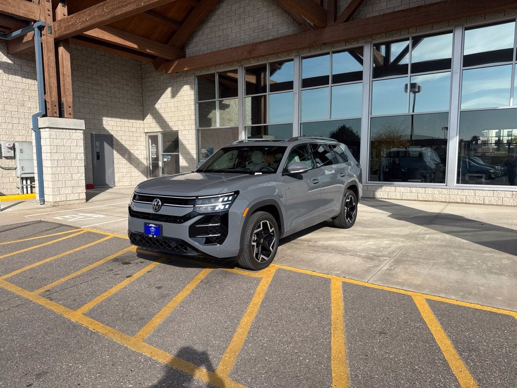 2027 Volkswagen Atlas SEL R-Line