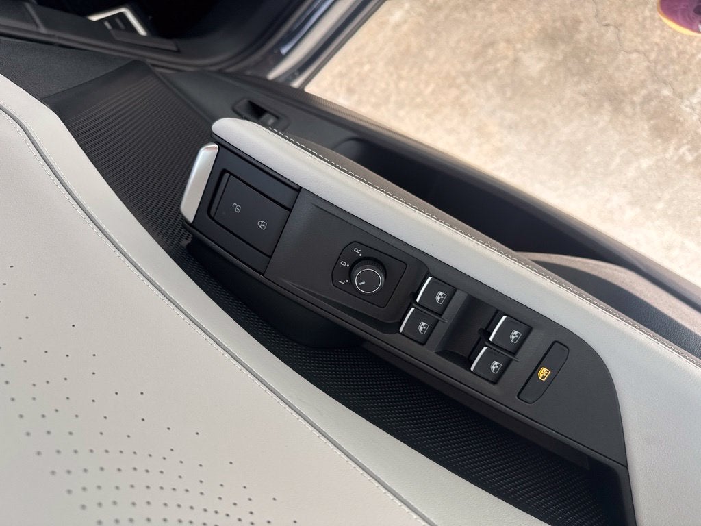 2027 Volkswagen Atlas SEL R-Line