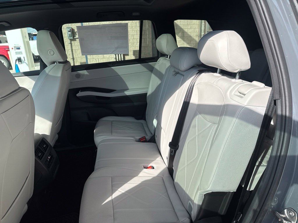 2027 Volkswagen Atlas SEL R-Line