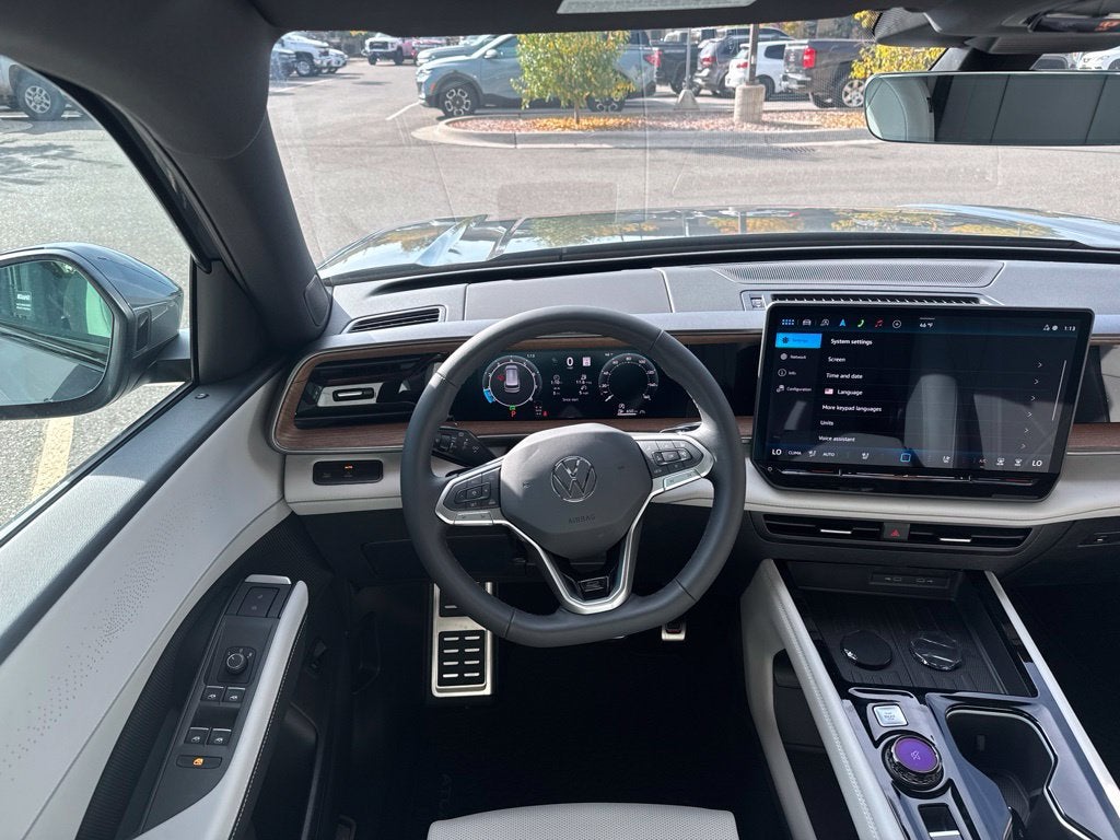 2027 Volkswagen Atlas SEL R-Line