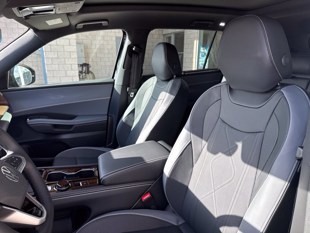2027 Volkswagen Atlas SEL R-Line