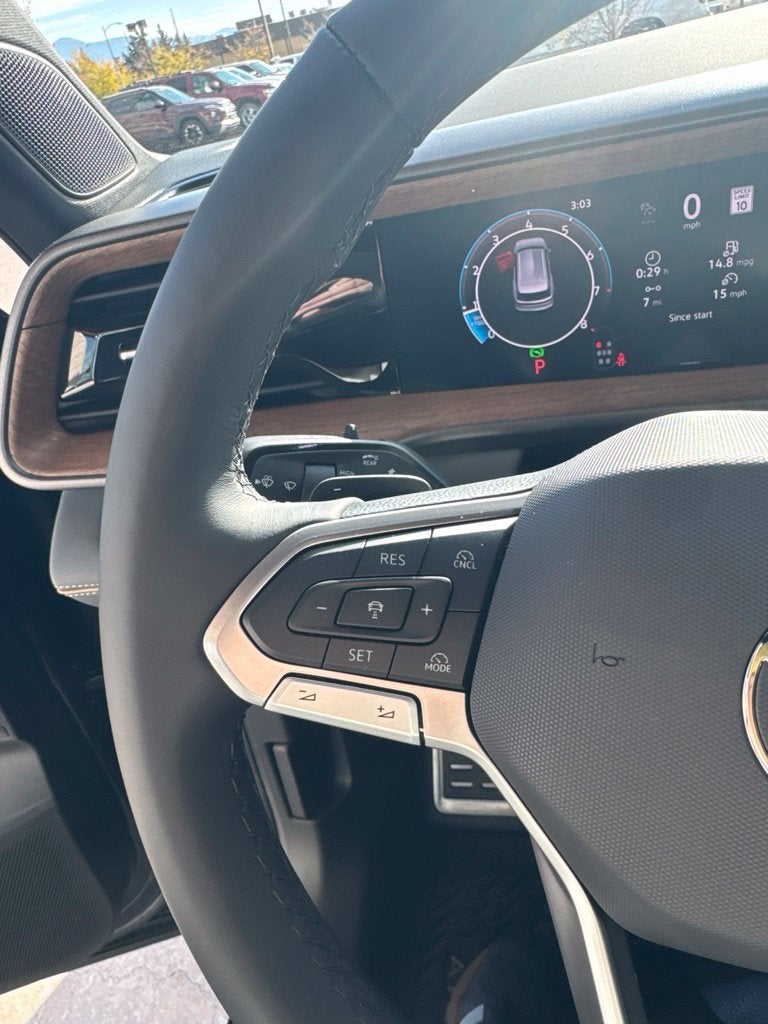 2027 Volkswagen Atlas SEL R-Line
