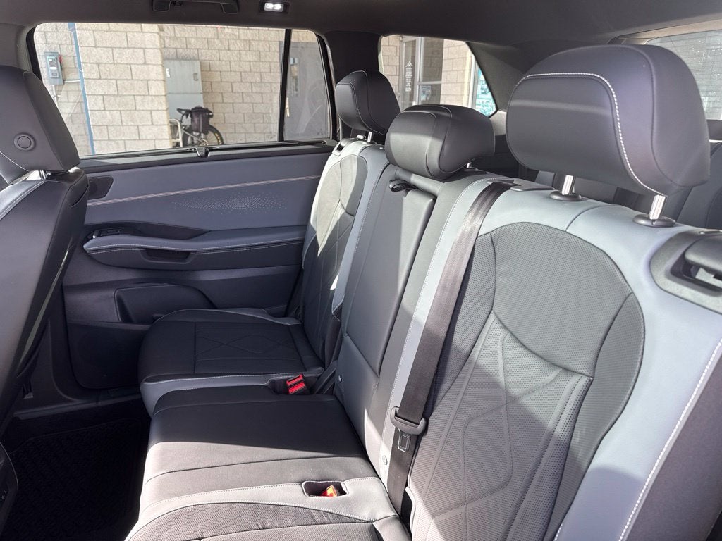 2027 Volkswagen Atlas SEL R-Line