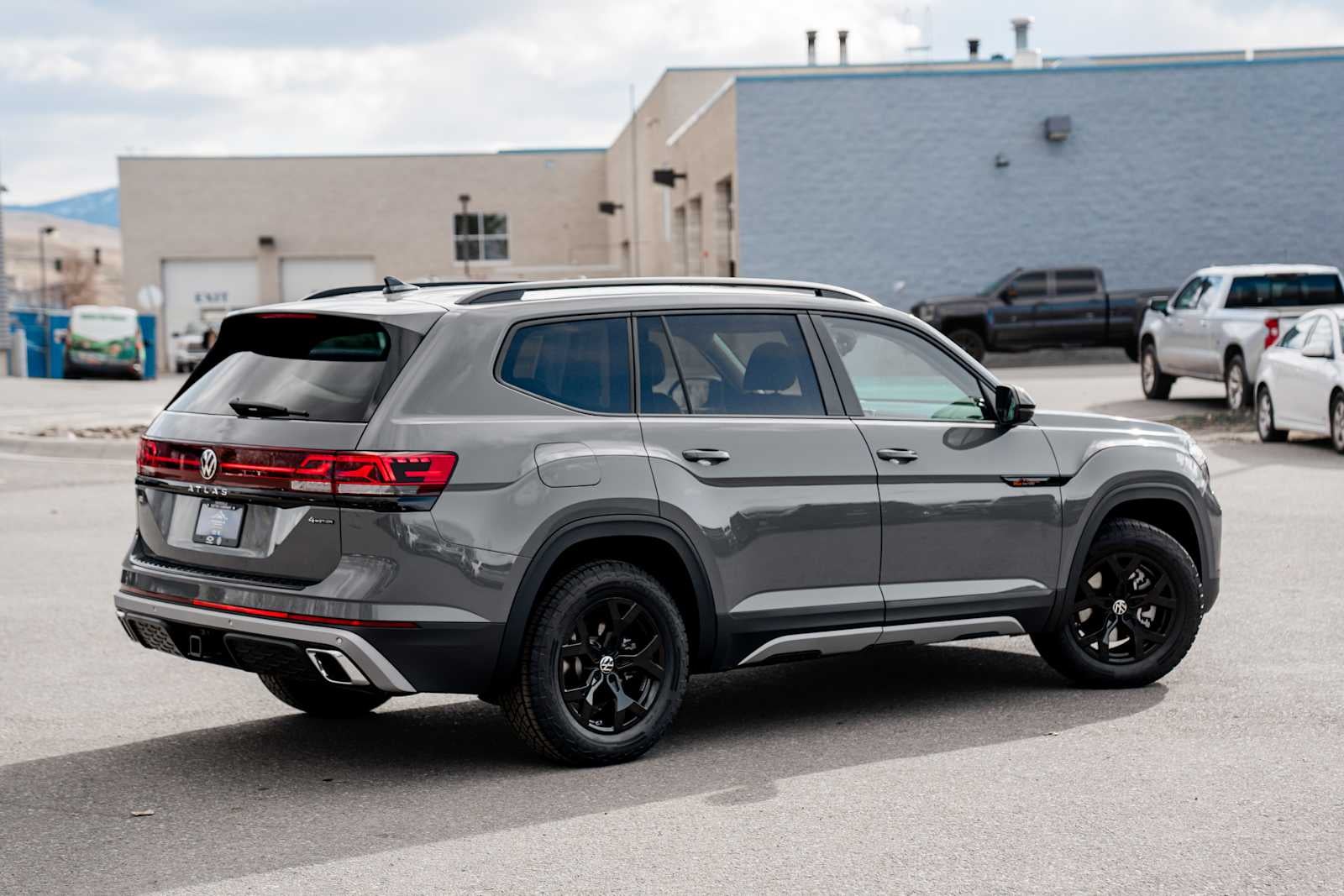 2026 Volkswagen Atlas 2.0T Peak Edition