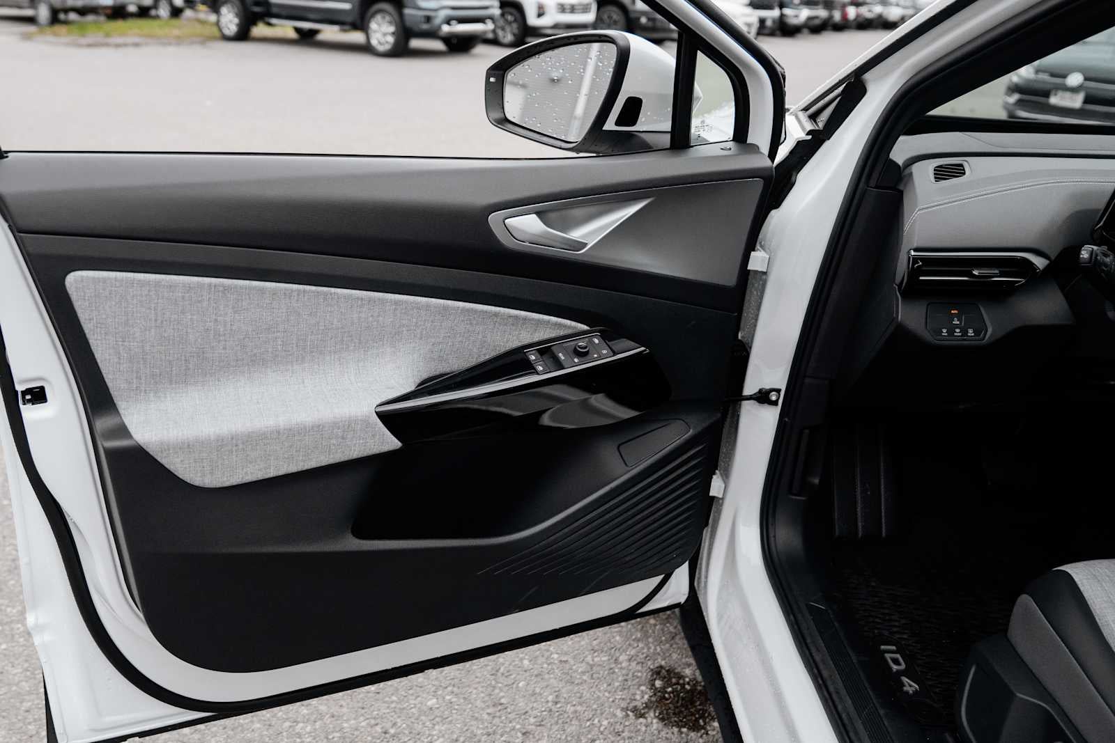 2026 Volkswagen ID.4 PRO