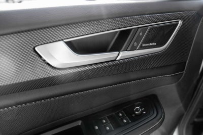 2026 Volkswagen Atlas Cross Sport 2.0T SEL Premium R-Line 4MOTION