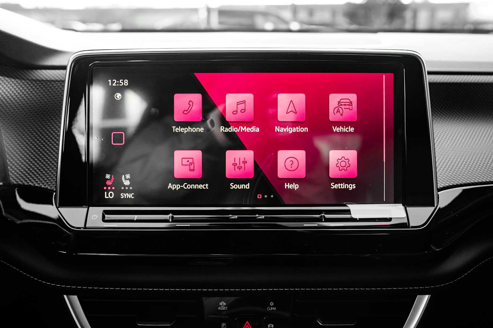 2026 Volkswagen Atlas Cross Sport 2.0T SEL Premium R-Line 4MOTION