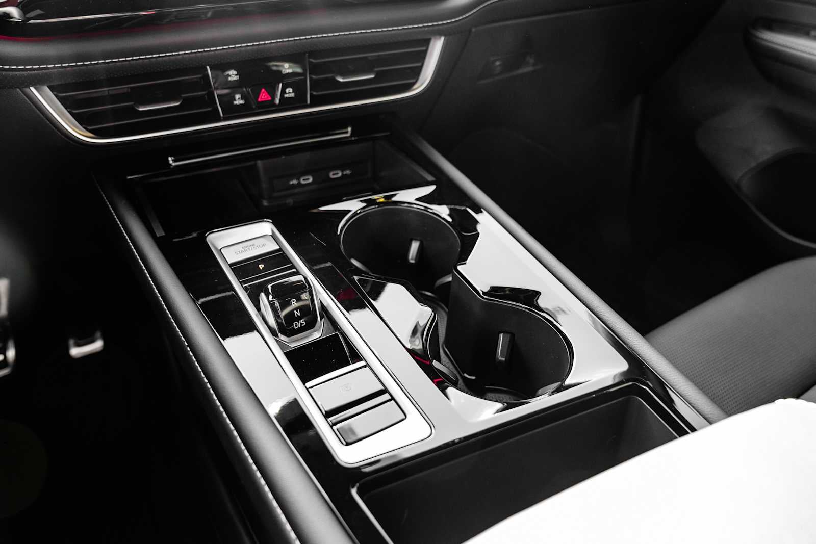 2026 Volkswagen Atlas Cross Sport 2.0T SEL Premium R-Line 4MOTION