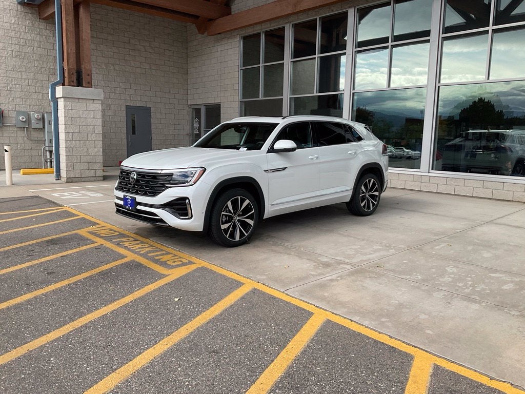 2026 Volkswagen Atlas Cross Sport 2.0T SEL Premium R-Line