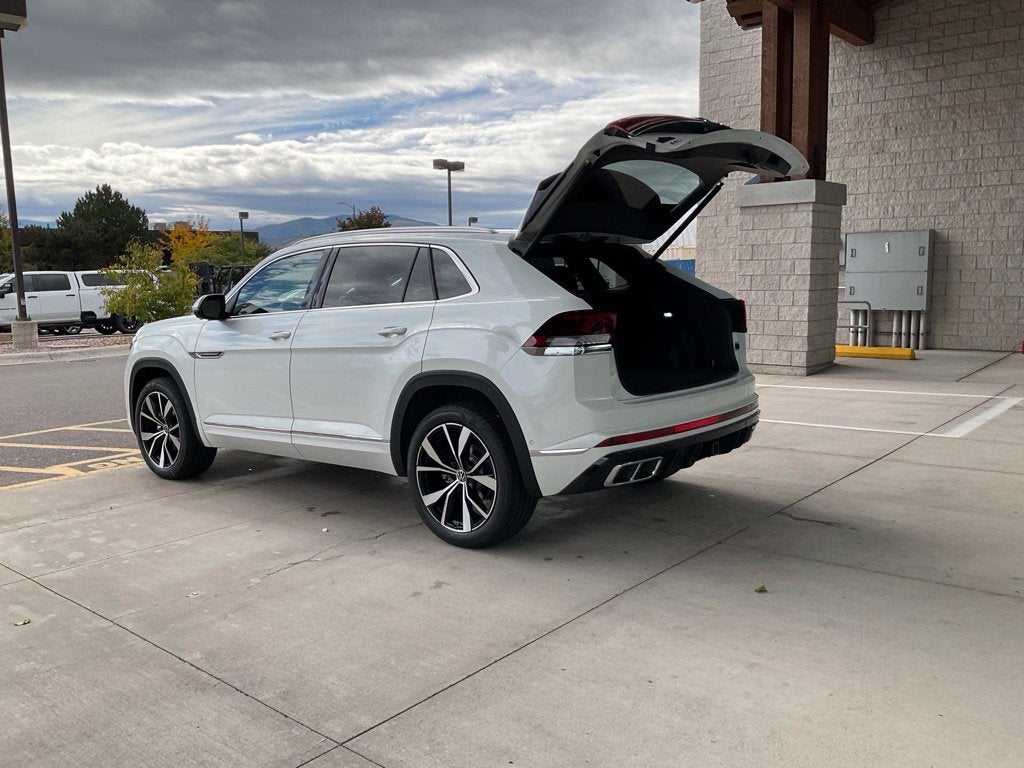 2026 Volkswagen Atlas Cross Sport 2.0T SEL Premium R-Line