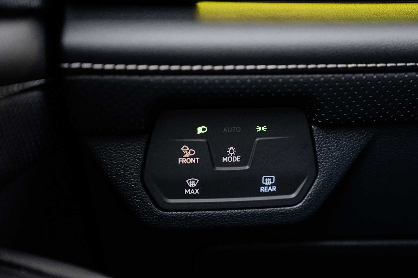 2026 Volkswagen Atlas Cross Sport 2.0T SEL Premium R-Line 4MOTION