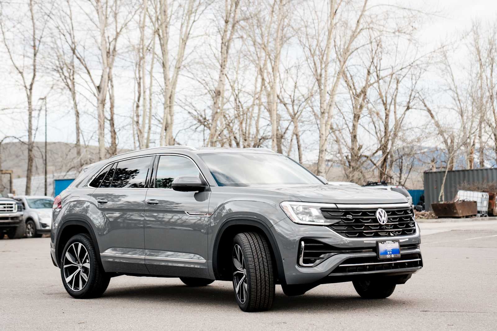 2026 Volkswagen Atlas Cross Sport 2.0T SEL Premium R-Line 4MOTION