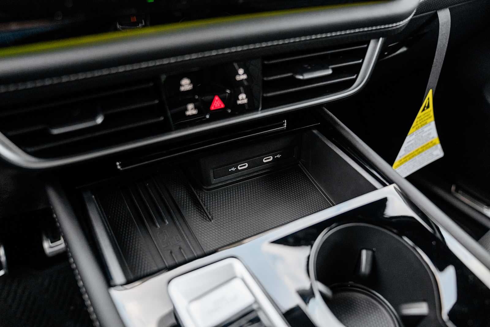 2026 Volkswagen Atlas Cross Sport 2.0T SEL Premium R-Line 4MOTION