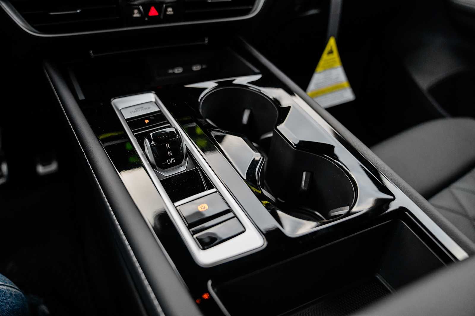 2026 Volkswagen Atlas Cross Sport 2.0T SEL Premium R-Line 4MOTION