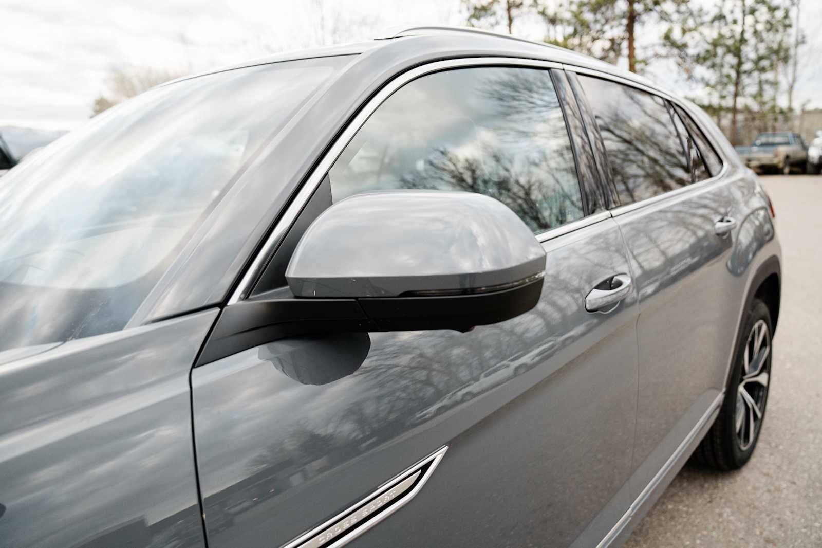 2026 Volkswagen Atlas Cross Sport 2.0T SEL Premium R-Line 4MOTION