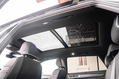 2026 Volkswagen Atlas Cross Sport 2.0T SEL Premium R-Line 4MOTION