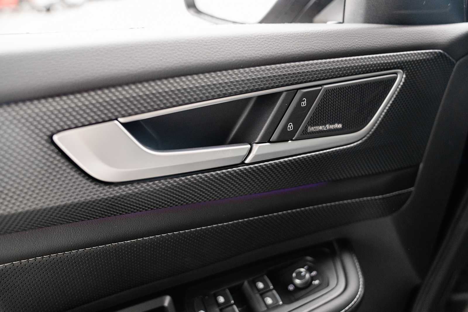 2026 Volkswagen Atlas Cross Sport 2.0T SEL Premium R-Line 4MOTION