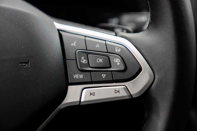 2026 Volkswagen Atlas Cross Sport 2.0T SEL Premium R-Line 4MOTION