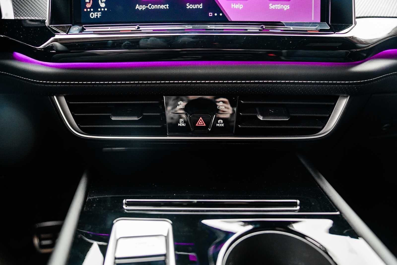 2026 Volkswagen Atlas Cross Sport 2.0T SEL Premium R-Line 4MOTION