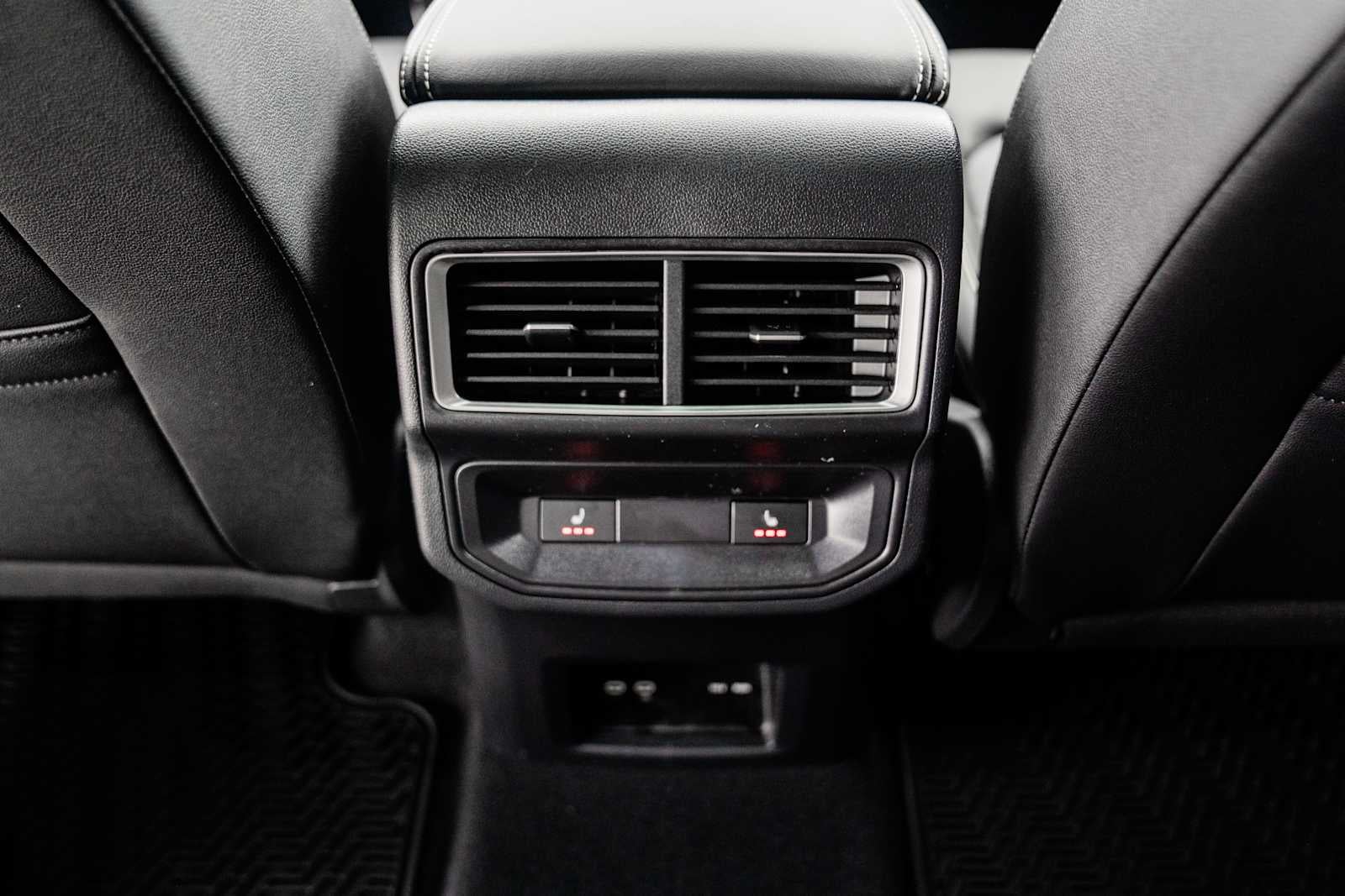 2026 Volkswagen Atlas Cross Sport 2.0T SEL Premium R-Line 4MOTION