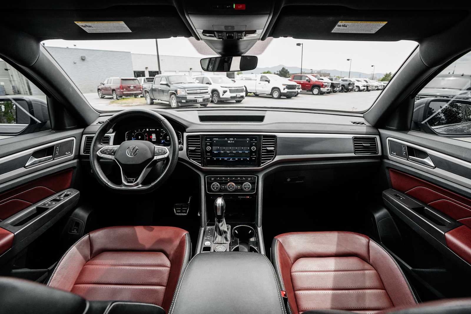 2023 Volkswagen Atlas Cross Sport 3.6L V6 SEL Premium R-Line