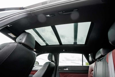 2023 Volkswagen Atlas Cross Sport 3.6L V6 SEL Premium R-Line