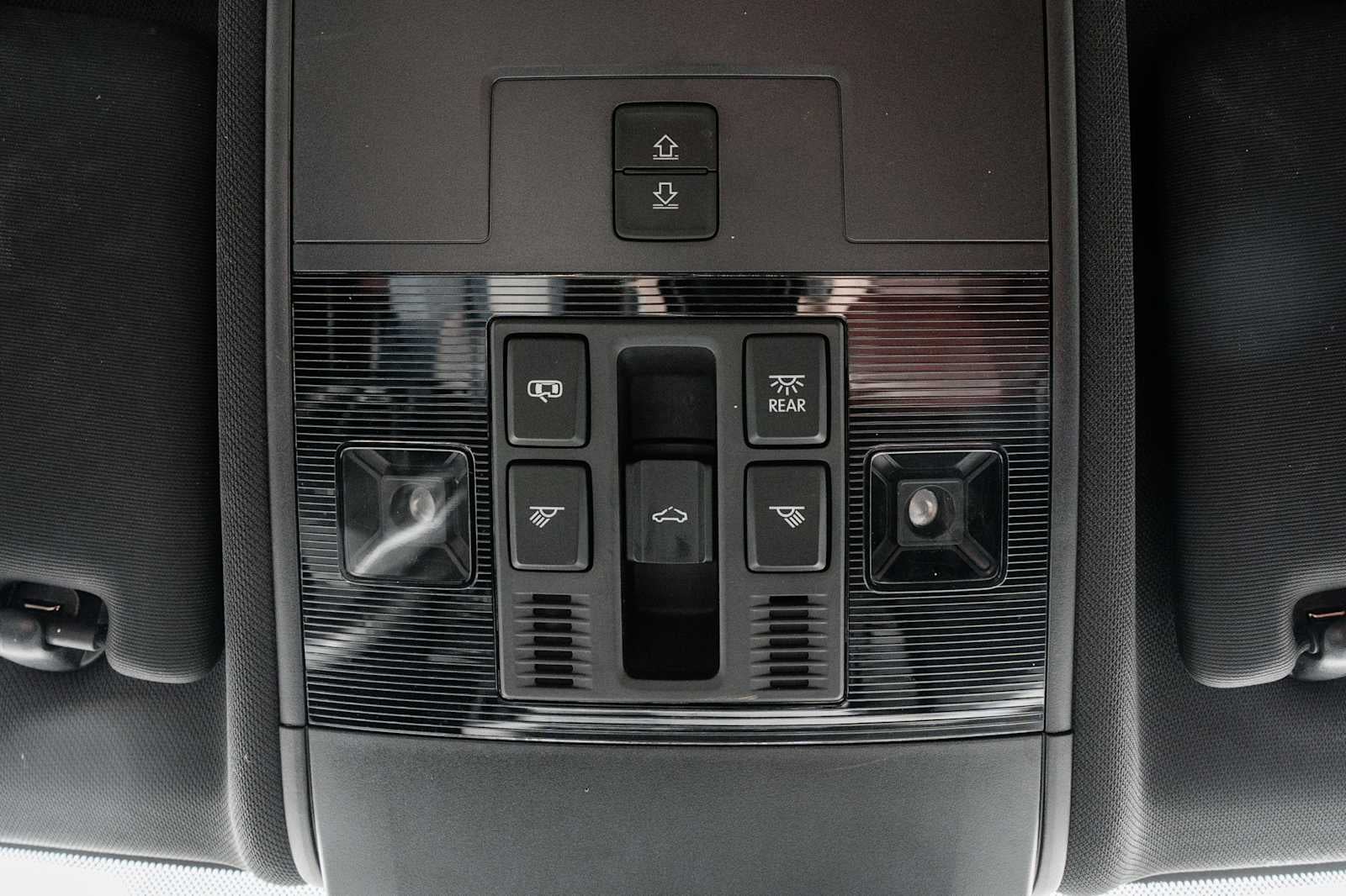2023 Volkswagen Atlas Cross Sport 3.6L V6 SEL Premium R-Line