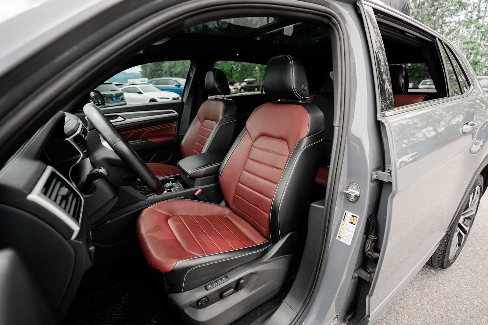 2023 Volkswagen Atlas Cross Sport 3.6L V6 SEL Premium R-Line
