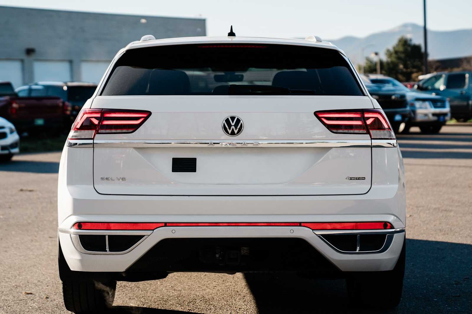 2023 Volkswagen Atlas Cross Sport 3.6L V6 SEL Premium R-Line