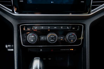 2023 Volkswagen Atlas Cross Sport 3.6L V6 SEL Premium R-Line