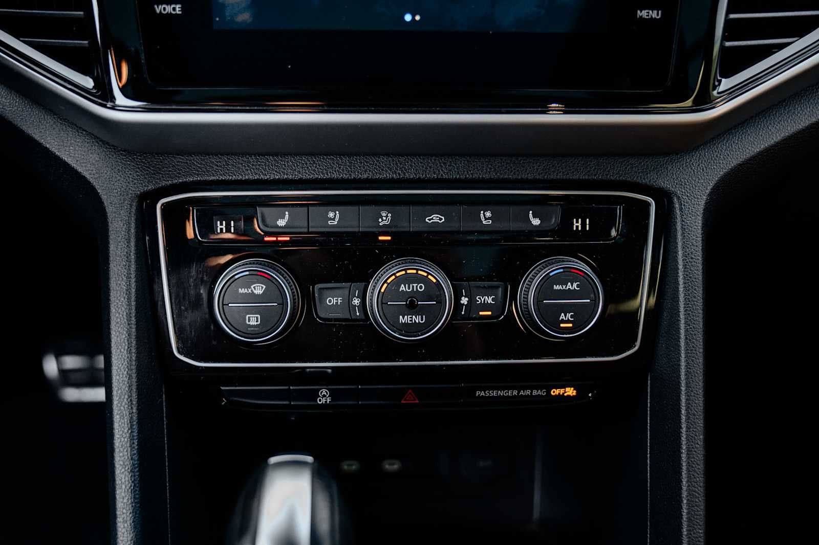 2023 Volkswagen Atlas Cross Sport 3.6L V6 SEL Premium R-Line