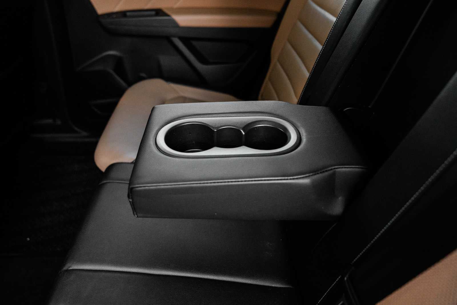 2023 Volkswagen Atlas Cross Sport 3.6L V6 SEL Premium R-Line