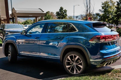 2025 Volkswagen Atlas Cross Sport 2.0T SEL Premium R-Line