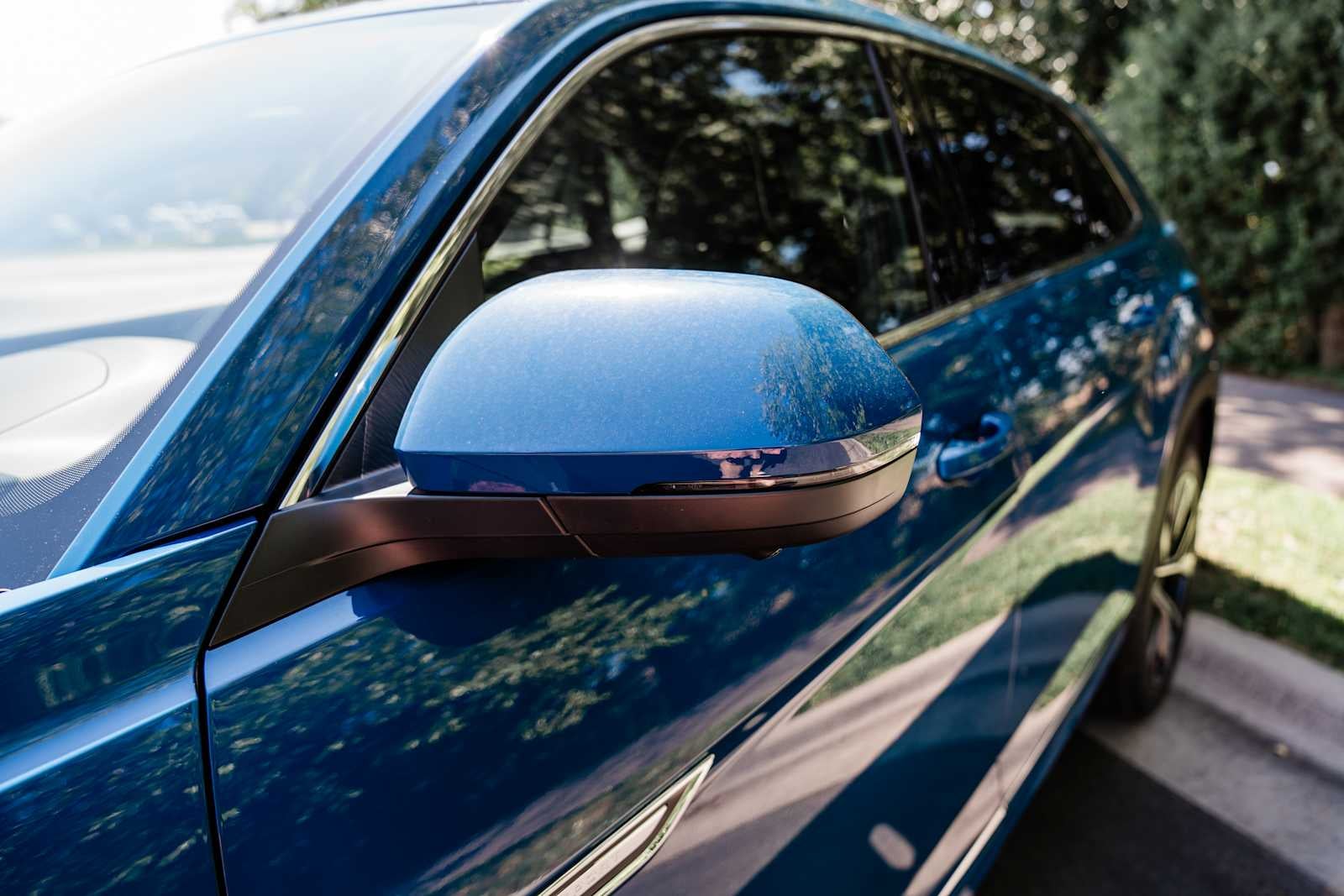 2025 Volkswagen Atlas Cross Sport 2.0T SEL Premium R-Line