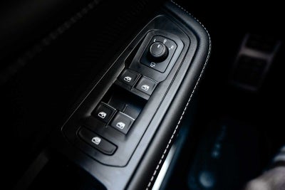 2025 Volkswagen Atlas Cross Sport 2.0T SEL Premium R-Line