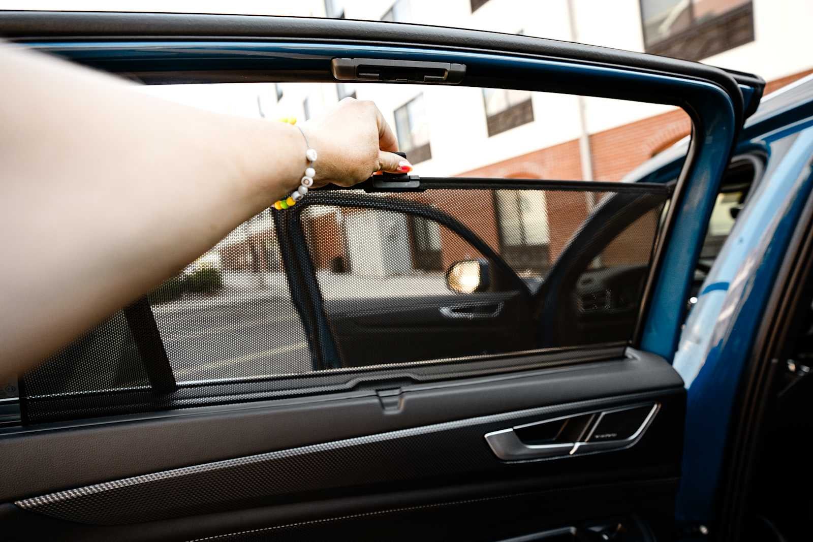 2025 Volkswagen Atlas Cross Sport 2.0T SEL Premium R-Line