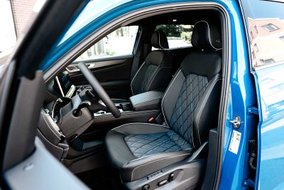 2025 Volkswagen Atlas Cross Sport 2.0T SEL Premium R-Line