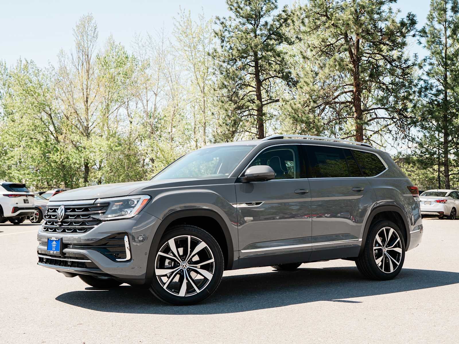 2026 Volkswagen Atlas 2.0T SEL Premium R-Line 4MOTION's photo