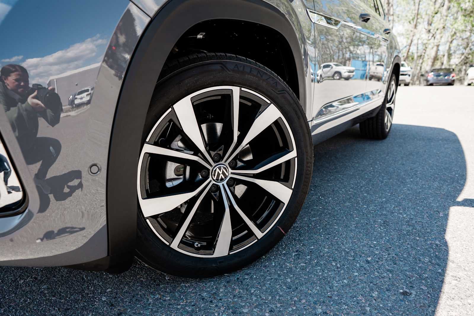 2026 Volkswagen Atlas 2.0T SEL Premium R-Line