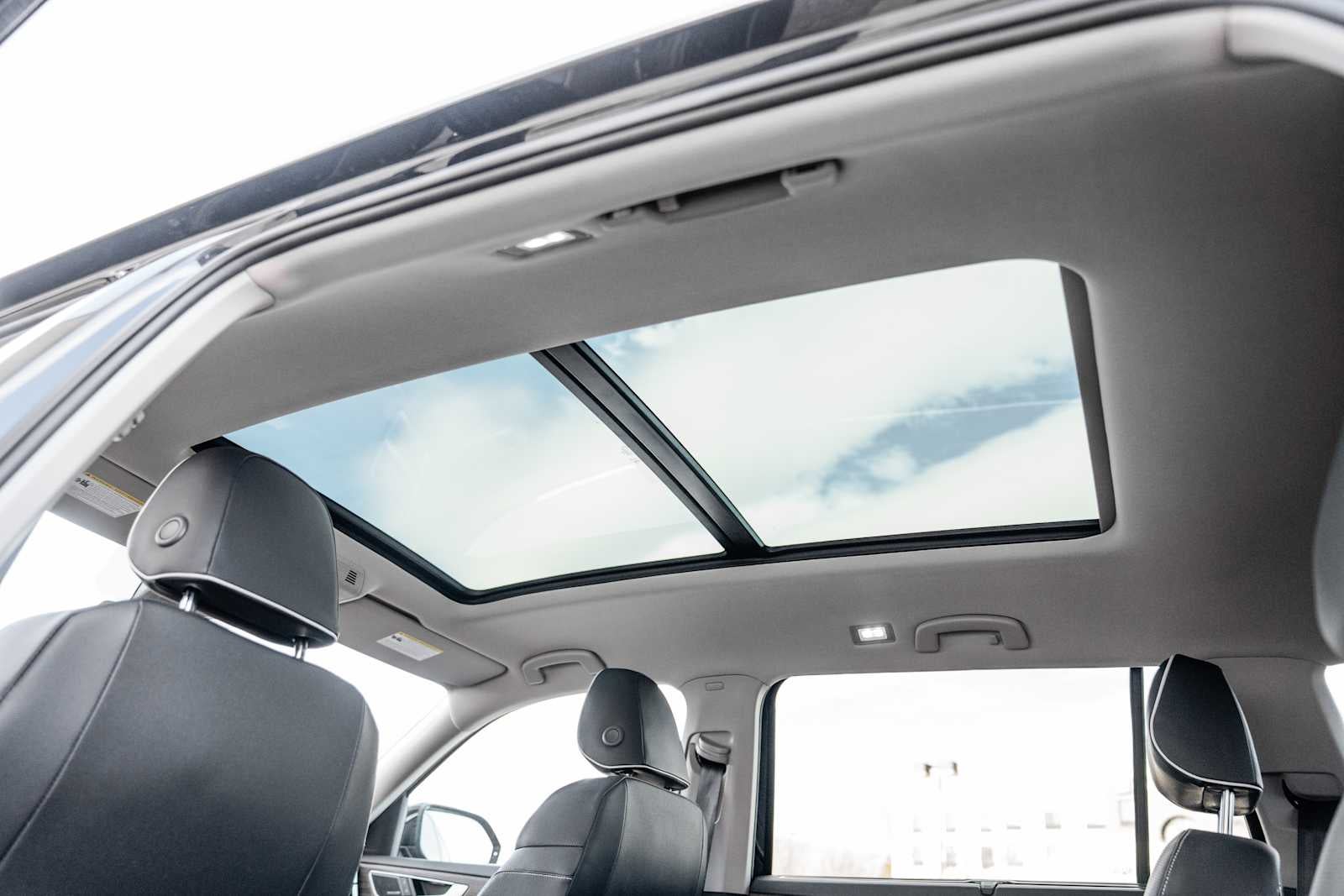 2026 Volkswagen Atlas 2.0T SEL Premium R-Line 4MOTION