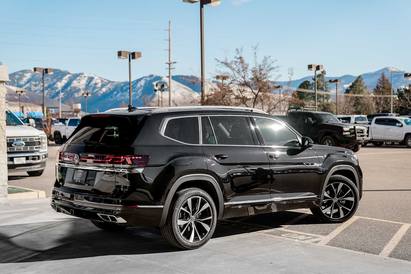 2026 Volkswagen Atlas 2.0T SEL Premium R-Line 4MOTION