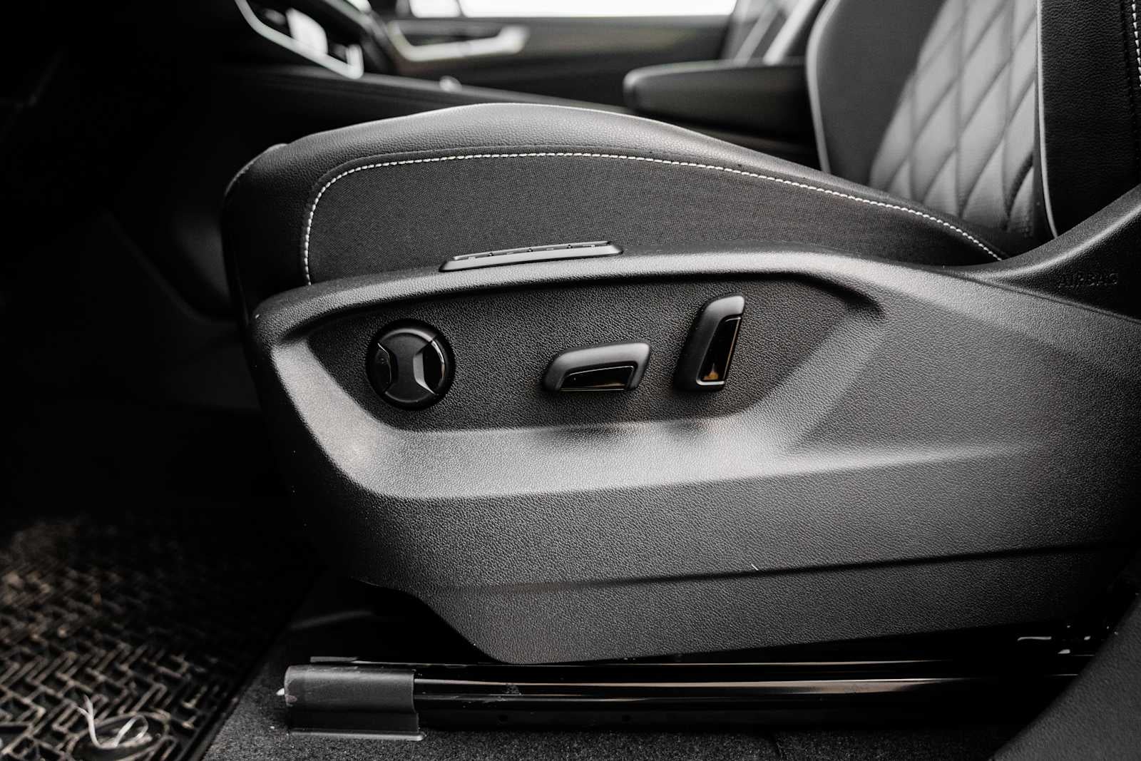 2026 Volkswagen Atlas 2.0T SEL Premium R-Line 4MOTION