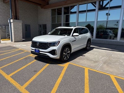 2026 Volkswagen Atlas 2.0T SEL Premium R-Line