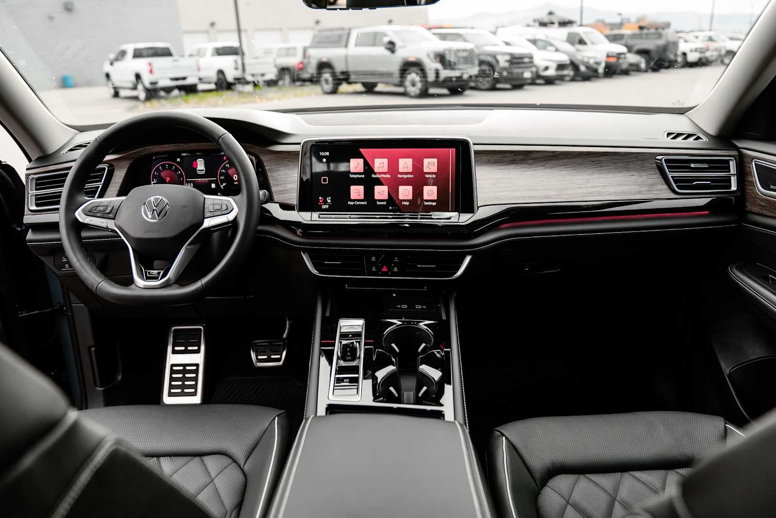 2026 Volkswagen Atlas 2.0T SEL Premium R-Line