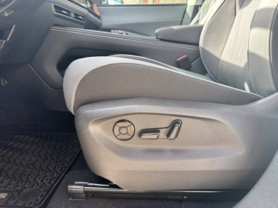 2027 Volkswagen Atlas SE w/Technology